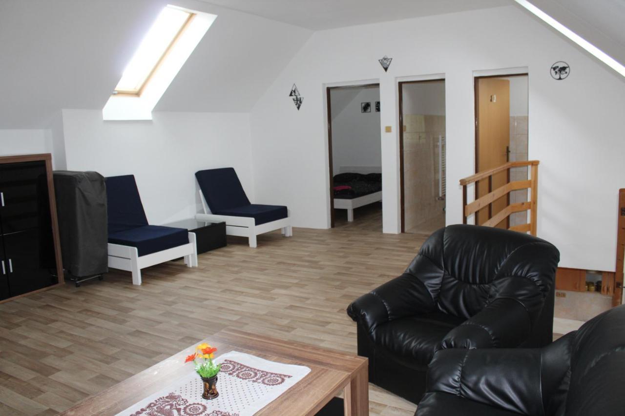 Rapotin, Jesenicka 296, 3km Od Termalniho Parku Velke Losiny Apartment *
