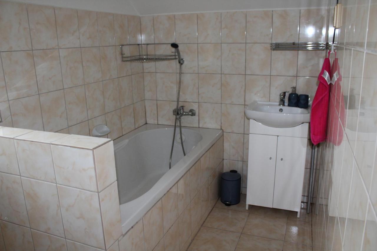 Rapotin, Jesenicka 296, 3km Od Termalniho Parku Velke Losiny Apartment Rapotin